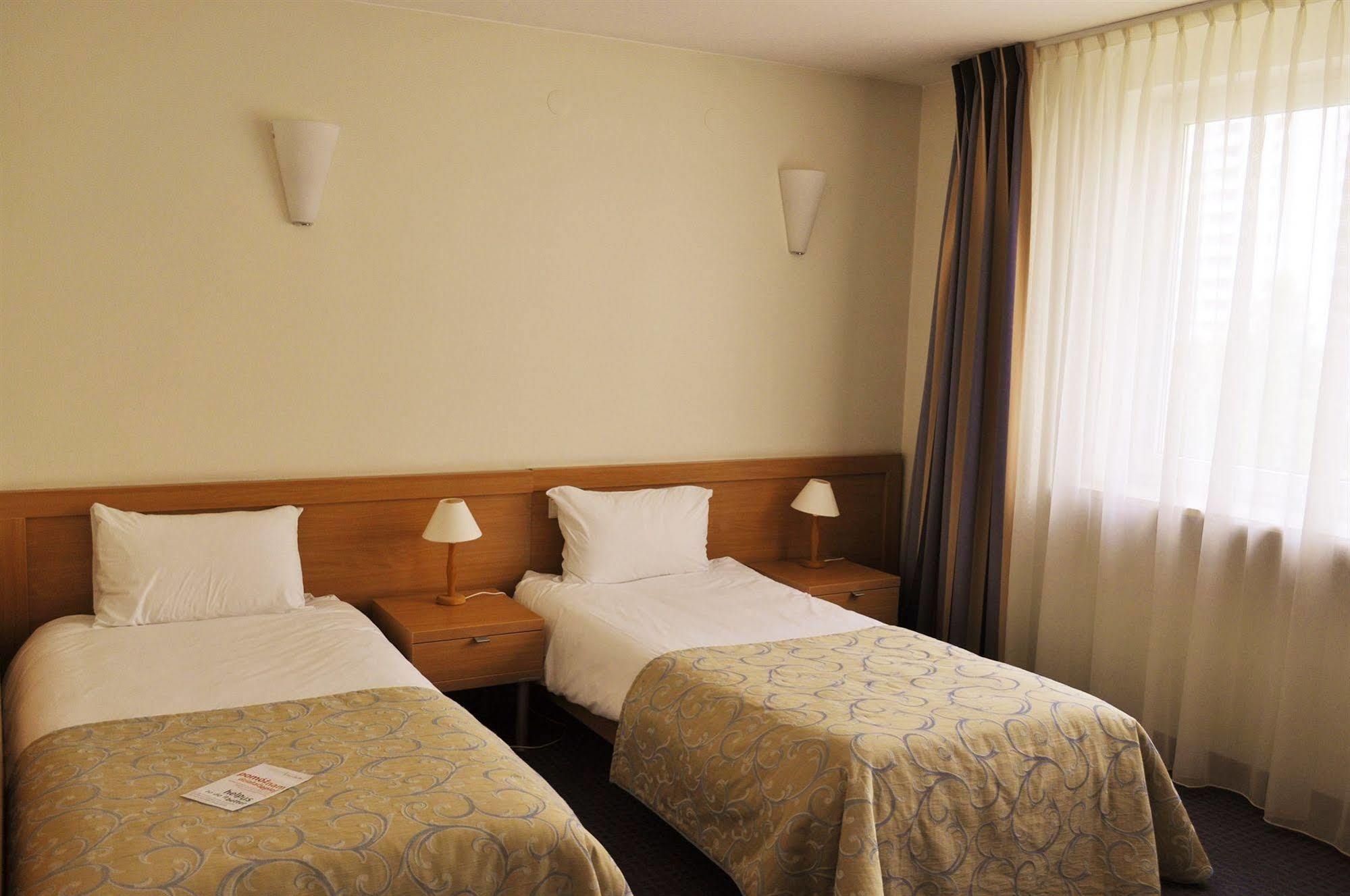 Hotel Wilanow Warszawa By Desilva المظهر الخارجي الصورة